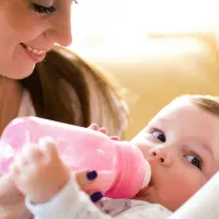 You've got nursing down, but bottle feeding breast milk? Learn how to make the transition from breast to bottle without any nipple confusion.