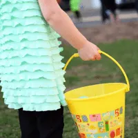 Fun, candy free Easter basket stuffers for girls.