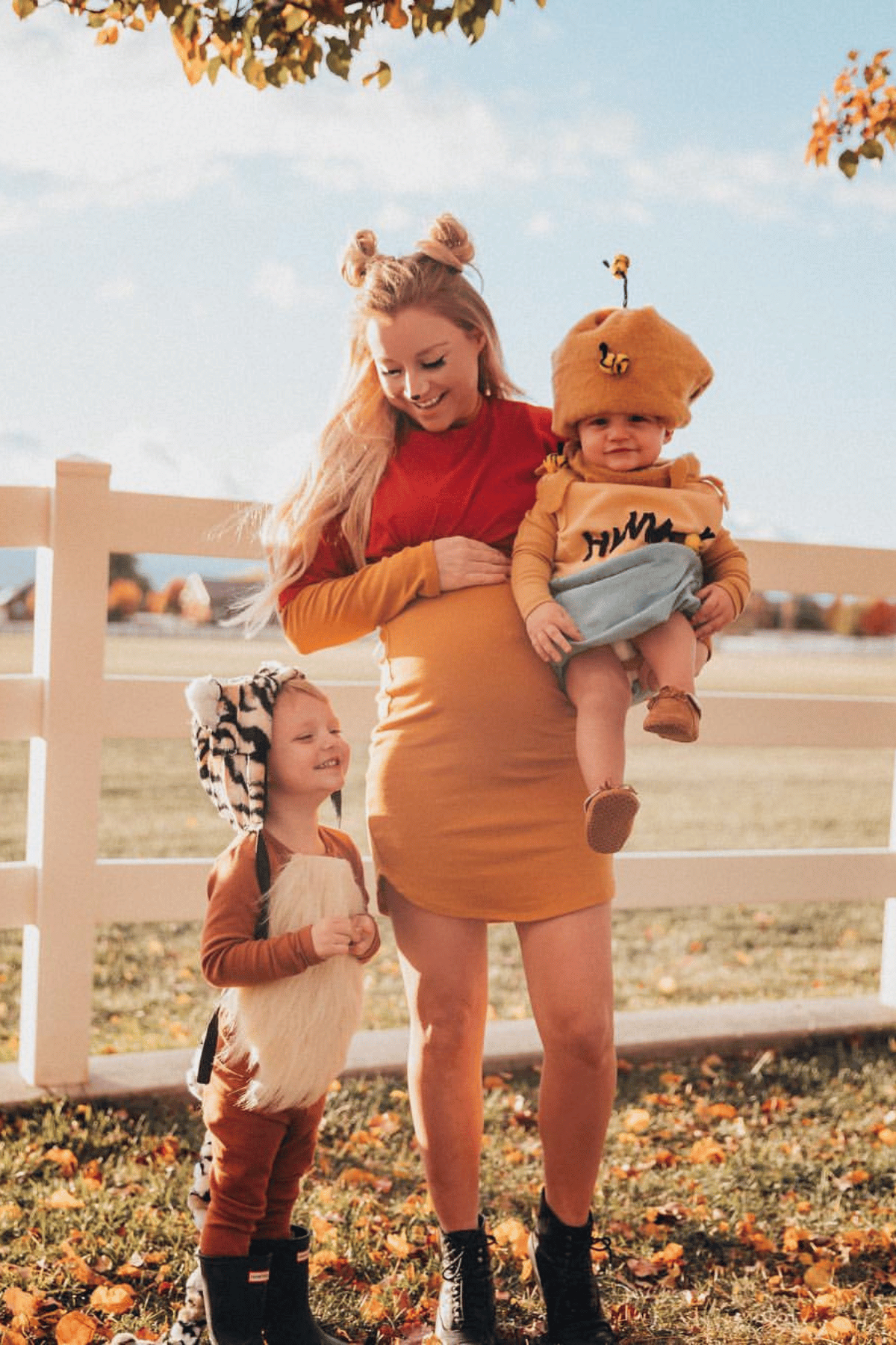 Family Halloween Costumes With A Baby- 18 New Ideas