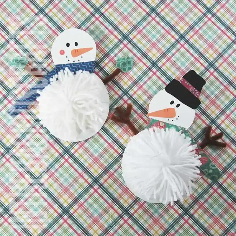 Yarn pom pom snowmen