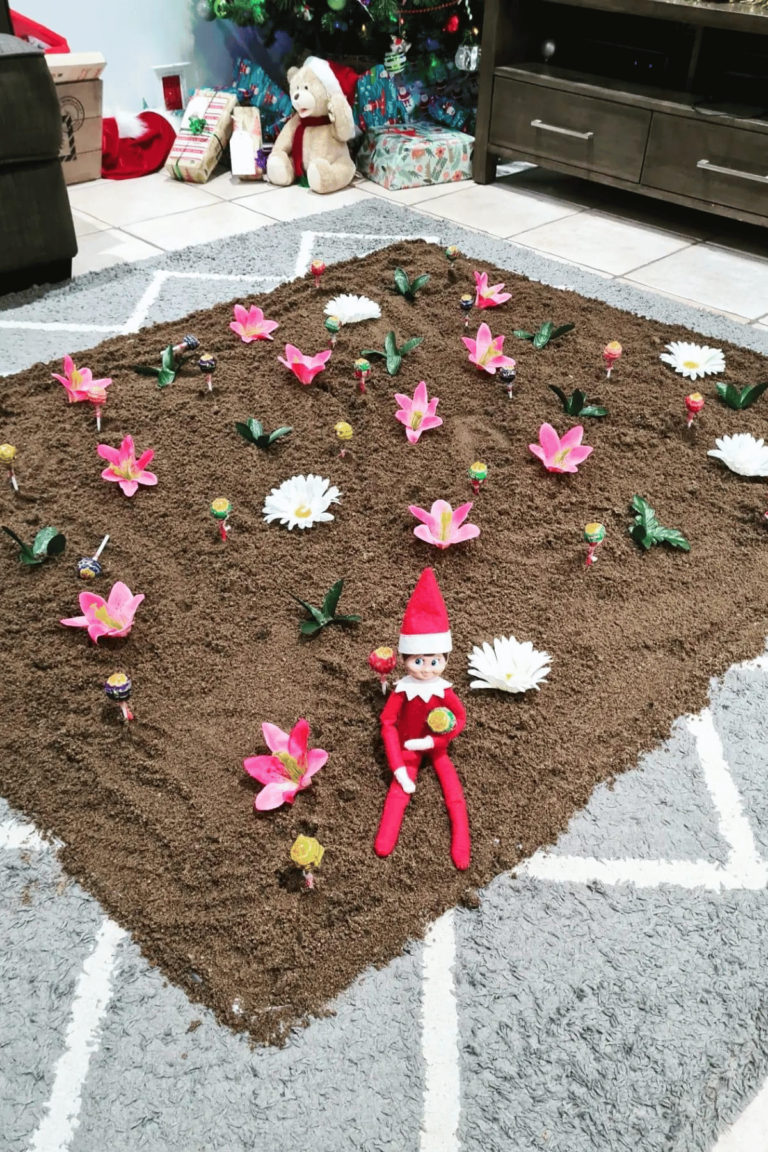 22 Elaborate Elf On The Shelf Ideas That Are Simply Extra